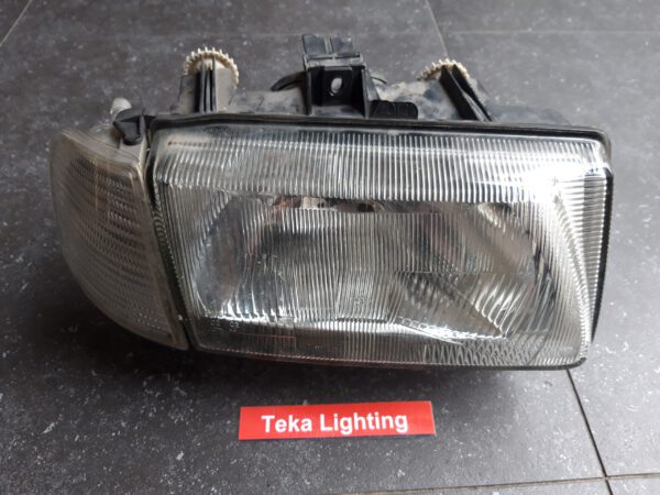 VW Caddy II Headlight