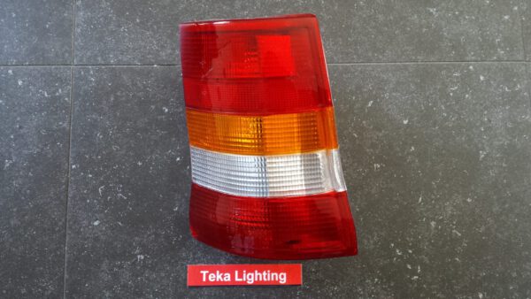 Opel Astra F Caravan Tail light Achterlicht Gecar 27.422.128