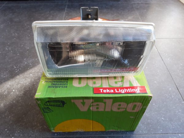 peugeot 305 Headlight Valeo 480262