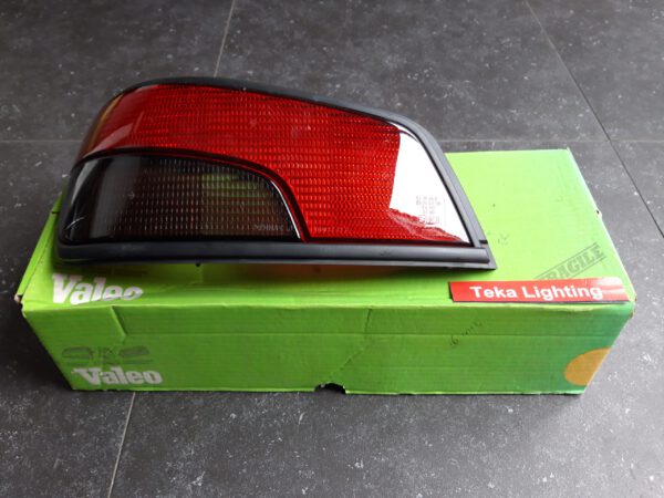 Peugeot 306 Taillight Valeo 085100