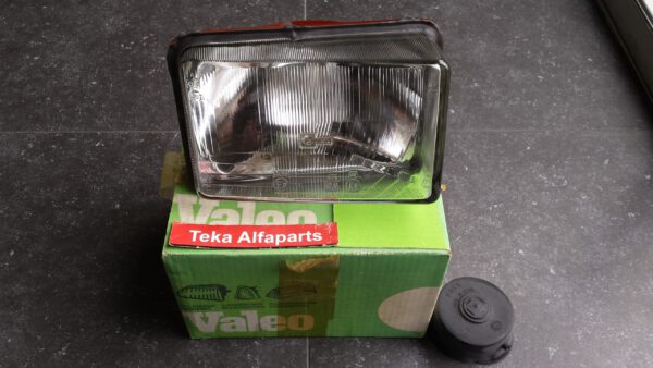 Seat Fura II Headlight Valeo 061764