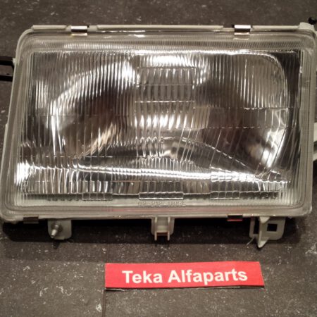 Toyota Carina Headlight 022121105