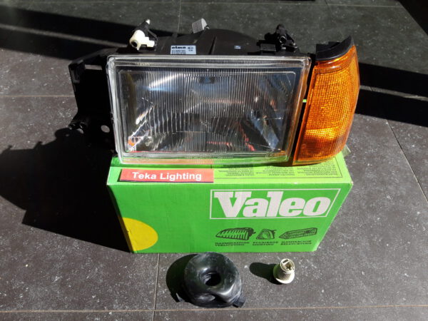 Fiat Tipo I Headlight Valeo 063147 Left