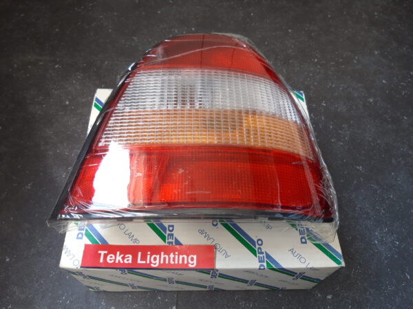 Nissan Sunny N14 Taillight Depo 215-1981-U Right-R