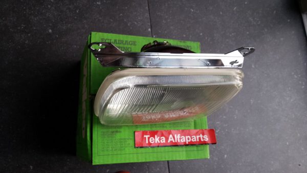 Mazda Bongo III 3rd Series / Koplamp / Scheinwerfer / Headlight / Phare / Valeo