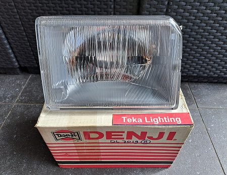 Mazda 323 BD / Koplamp / Scheinwerfer / Headlight / Phare / Denji