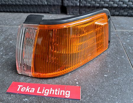 Mazda 323 BG / Blinker / Turn Signal Indicator / Clignotant / TYC 18-1828