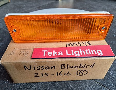 Nissan Bluebird U11 / Knipperlicht / Blinker / Turn Signal Indicator / Clignotant / Pinker / Lucid 215-1616 R