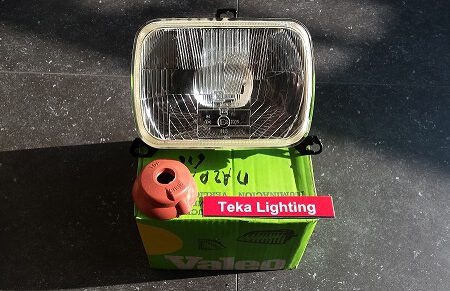 Mazda 626 I CB / H4 / Koplamp / Headlight / Scheinwerfer / Phare / Cibie 7270003