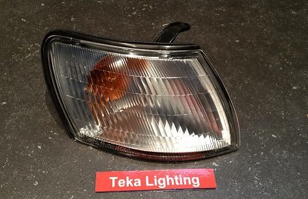 Toyota Carina E / Knipperlicht / Blinker / Turn Signal Indicator / Clignotant / Depo 01-212-1580R-C / rechts