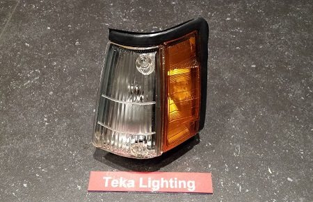 Toyota Corolla AE80 (84-85) / Standlicht / Corner Light / Feu de Position / 01-212-1611L-C / Links
