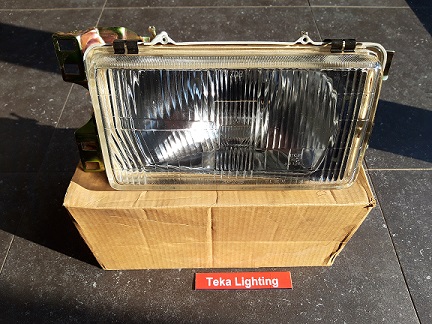 Toyota Corolla KE70 / Koplamp / Scheinwerfer / Headlight / Phare / Esuse EL2001