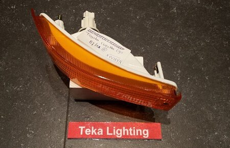 Toyota Corolla E90 / Knipperlicht / Blinker / Indicator / Clignotant / 01-212-1629R