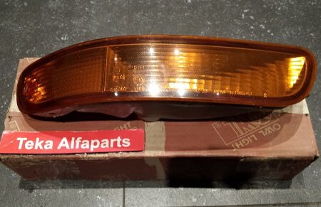 Toyota Corolla / Knipperlicht / Blinker / Turn Signal Indicator / Clignotant / Owl 12-391 / Rechts