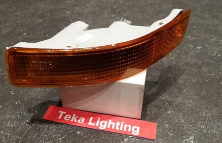 Toyota Corolla AE100 / Knipperlicht / Indicator / Clignotant / Blinker / Depo 01-212-1661 L-Y / Links