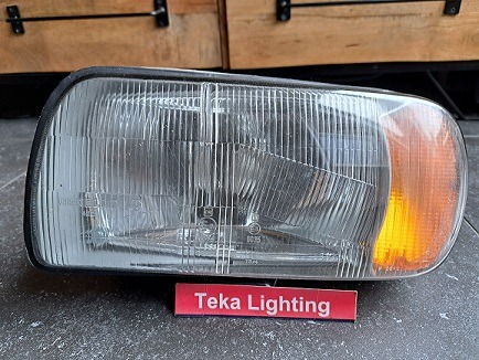 Alfa Romeo Alfasud I / Koplamp / Scheinwerfer / Headlight / Phare / Carello 07.389.748 / Links