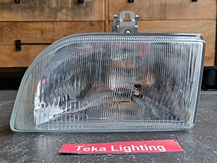 Ford Fiesta MK2 MK3 / Koplamp / Scheinwerfer / Headlight / Phare / Silti 70.710.10 / Links