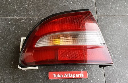 Mitsubishi Galant VII / Achterlicht / Rücklicht / Tail light / Stanley 043-1593L / Links