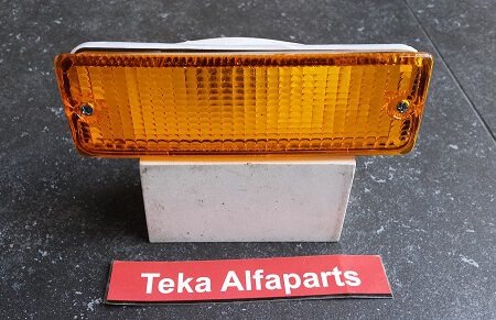 Nissan Micra K10 / Knipperlicht / Blinker / Indicator / Clignoteur / Lucid 01-215-1651 L-Y / Links