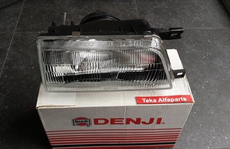 Nissan Pulsar / Nissan Cherry / Nissan Sunny / Koplamp / Scheinwerfer / Headlight / Phare / Denji DJ NS 713 / Rechts