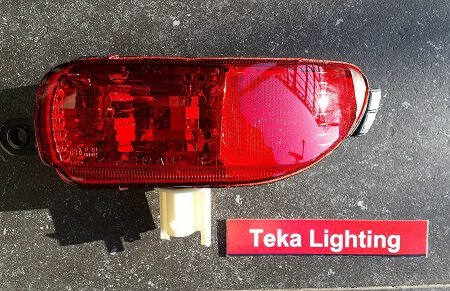 Opel Corsa C MKII / Mistlamp / Reflector / Nebellicht / Foglamp / Reflektor / TYC 19-A147 / Rechts