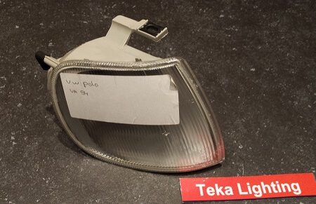 VW Polo / Knipperlicht / Blinker / Turn Signal Indicator / Clignotant / Pinker / Hella 6NO 953 050C