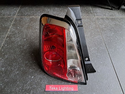 Achterlicht / Rücklicht / Tail light / Feu Arrière / Depo 08-661-1931L-B / Van Wezel 1604933 / Links