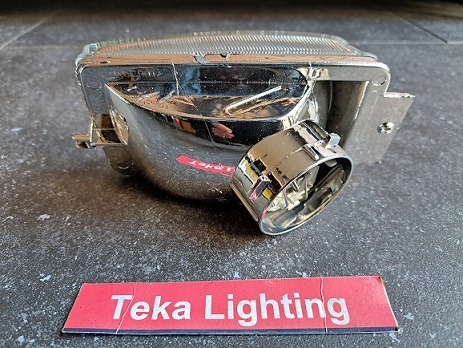 Opel Omega B / Mistlamp / Mistlicht / Nebelscheinwerfer / Fog Light / Antibrouillard / Magneti Marelli LAA541 712362421129 / Rechts