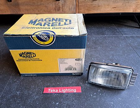 Opel Omega B / Mistlamp / Mistlicht / Nebelscheinwerfer / Fog Light / Antibrouillard / Magneti Marelli LAA542 712362221129 / Links