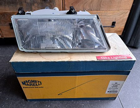 Lancia Dedra / Koplamp / Scheinwerfer / Headlight / Phare / Magneti Marelli LPB061 71232946119 / Rechts