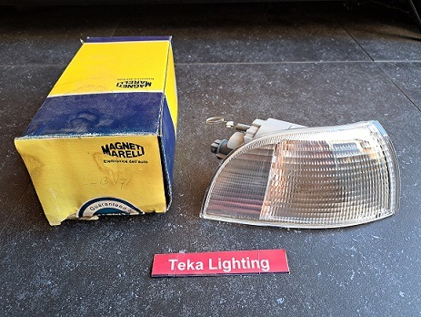 Fiat Punto I Hatchback (176) / Knipperlicht / Blinker / Turn Signal Indicator / Clignotant / Magneti Marelli LLB171 712364811129 / Rechts