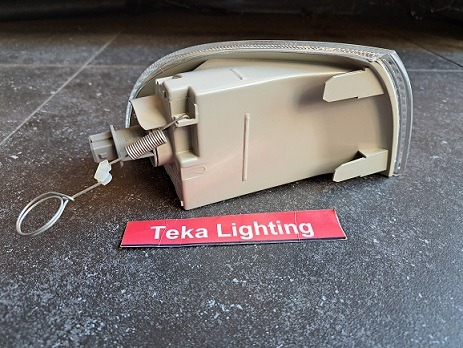 Fiat Punto I Hatchback (176) / Knipperlicht / Blinker / Turn Signal Indicator / Clignotant / Magneti Marelli LLB172 712364911129 / Links