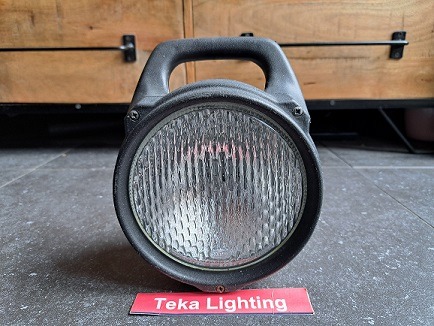 Mistlicht / Mistlamp / Werklamp / Nebelscheinwerfer / Arbeitsscheinwerfer / Fog Light / Hella 301-121629