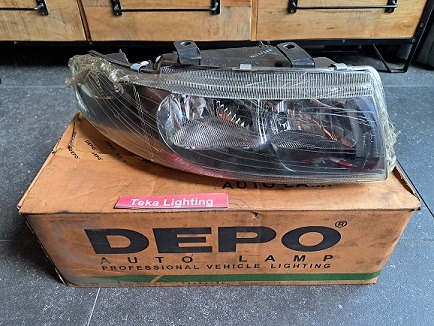 Seat Leon I / Seat Toledo II /Koplamp / Scheinwerfer / Headlight / Phare / Depo 445-1109R-LD-EM / Rechts